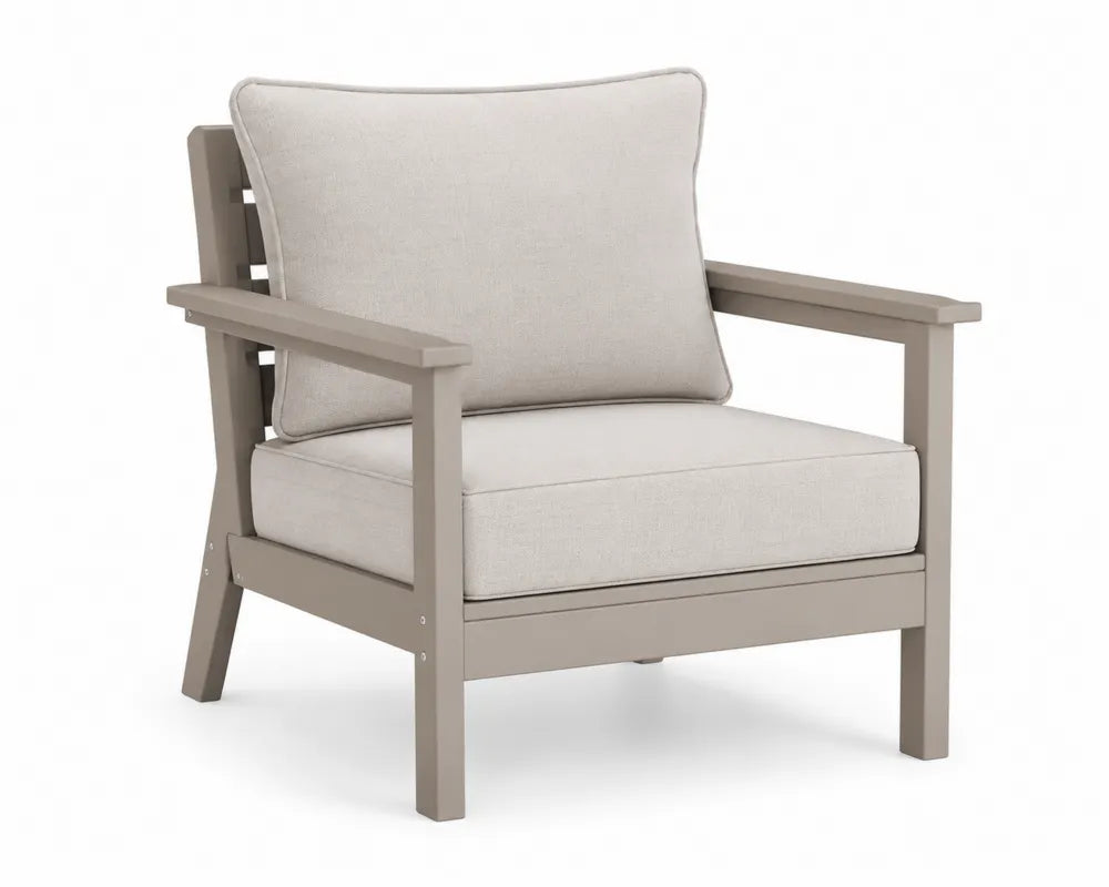 Sillón de exterior de 1 plaza de HDPE gris topo 75 cm x 83 cm x 88 cm con cojines de poliéster crema